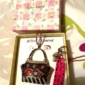 NWT Betsey Johnson Black and Gold Handbag Necklace
